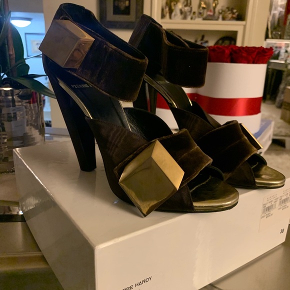 ❌❌❌SOLD❌❌ Brown Pierre Hardy Sandals SZ 9 🔥🔥🔥 - Picture 2 of 16